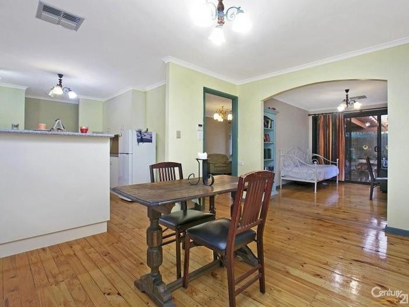 4 Figtree Court, Huntfield Heights SA 5163