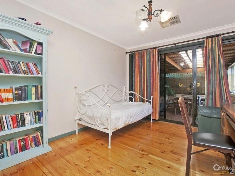 4 Figtree Court, Huntfield Heights SA 5163