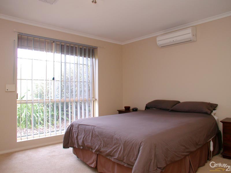 9 Ballina Court, Huntfield Heights SA 5163