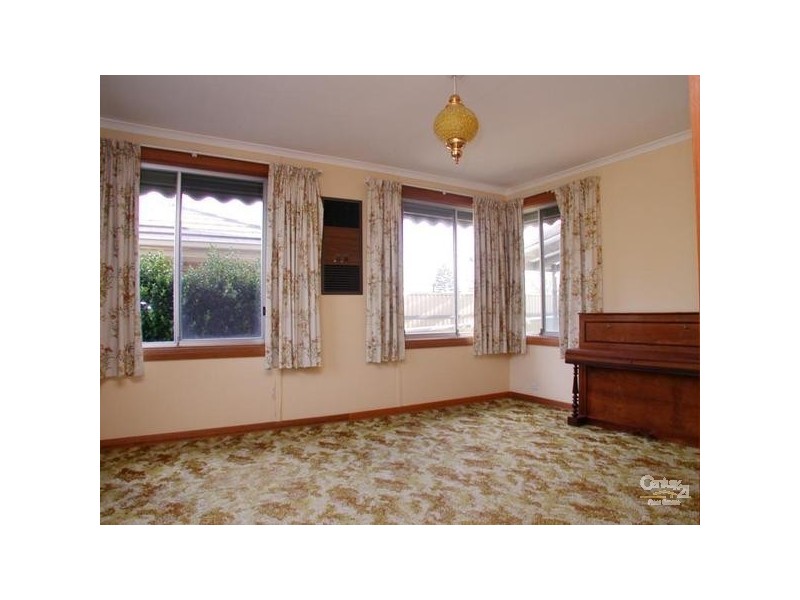 9 Saltash Avenue, Christies Beach SA 5165