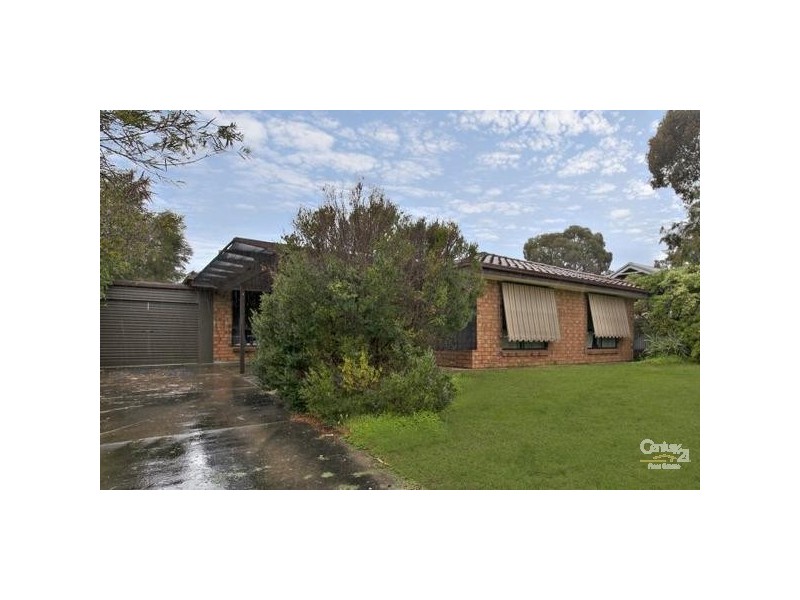 7 Kuantan Drive, Aberfoyle Park SA 5159