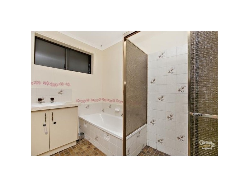 7 Kuantan Drive, Aberfoyle Park SA 5159
