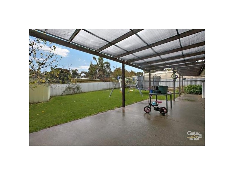 7 Kuantan Drive, Aberfoyle Park SA 5159