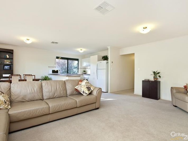 5 Sovereign Drive, Woodcroft SA 5162