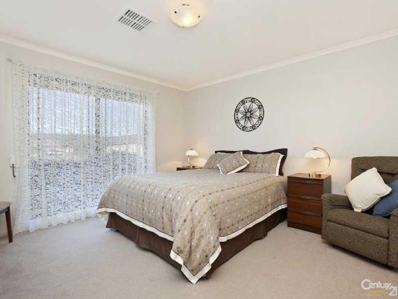 5 Sovereign Drive, Woodcroft SA 5162