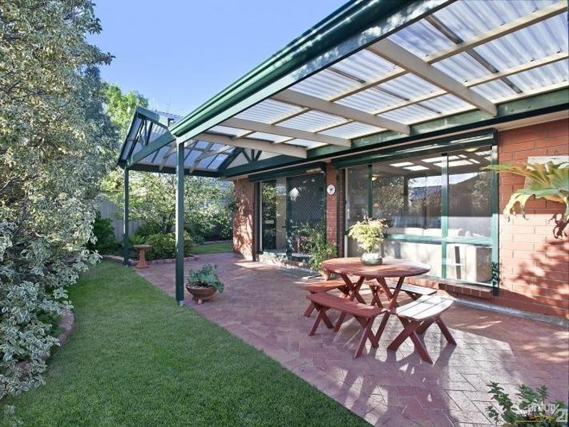 5 Sovereign Drive, Woodcroft SA 5162