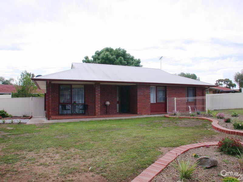 2 Cooder Crescent, Morphett Vale SA 5162