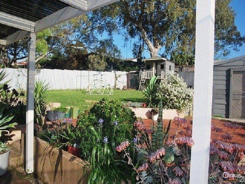 16 Gertrude Street, Morphett Vale SA 5162