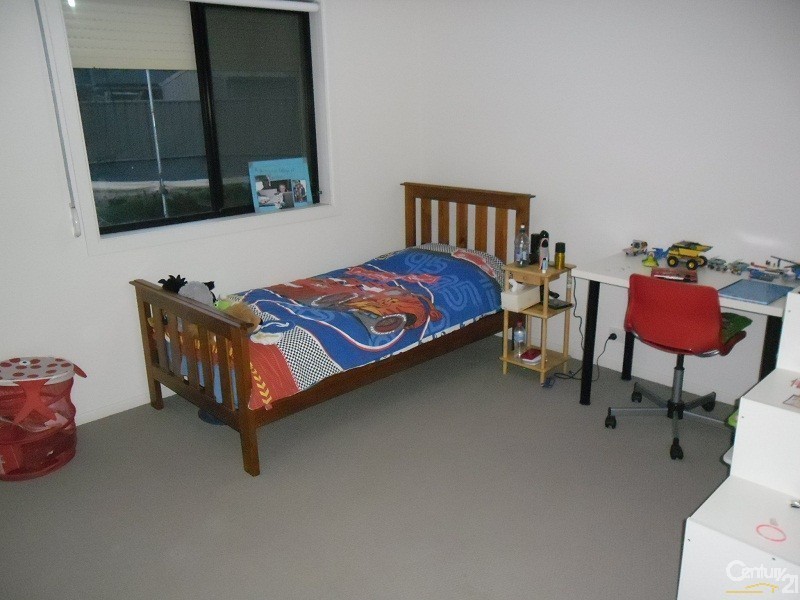 30 Barracoota Crescent, Aldinga Beach SA 5173