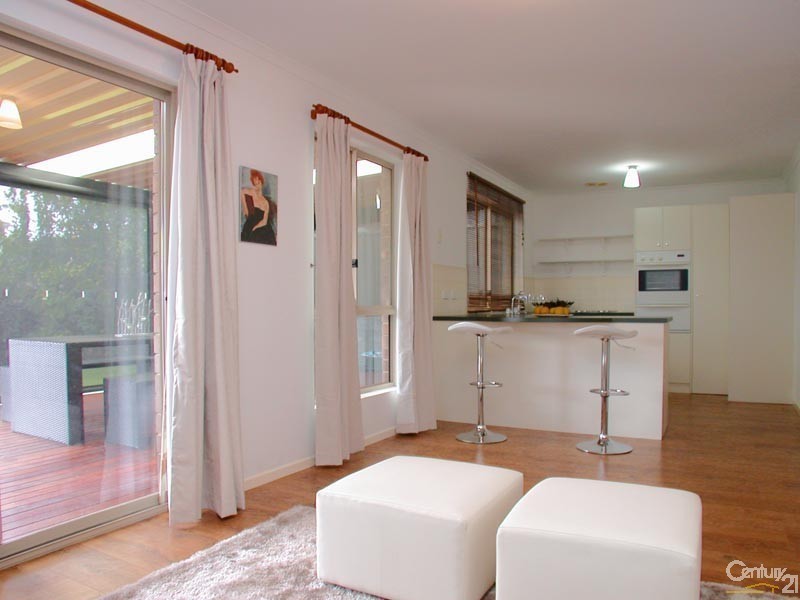 33 Homestead Drive, Aberfoyle Park SA 5159