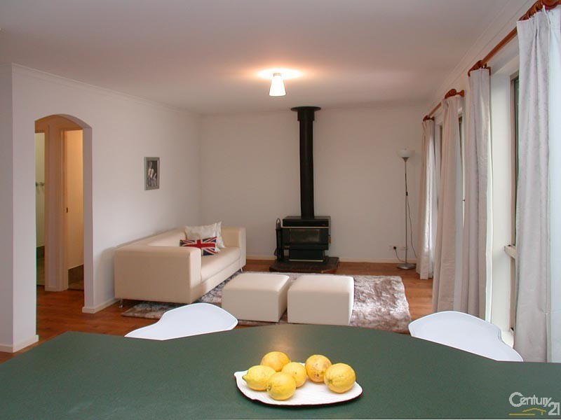 33 Homestead Drive, Aberfoyle Park SA 5159