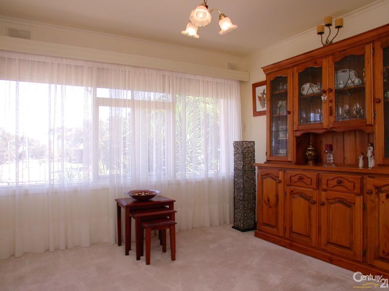 4 Adrian Street, Christie Downs SA 5164