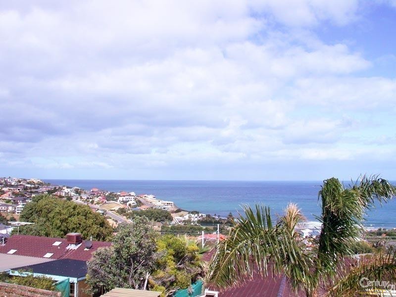 13 Mayflower Crescent, Hallett Cove SA 5158