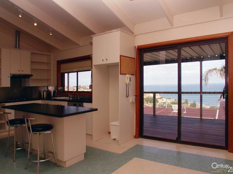 13 Mayflower Crescent, Hallett Cove SA 5158