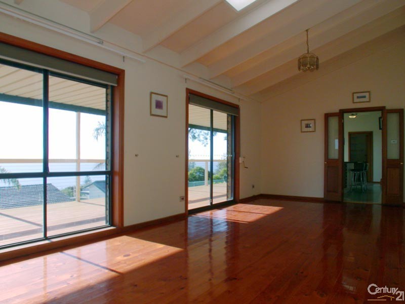 13 Mayflower Crescent, Hallett Cove SA 5158