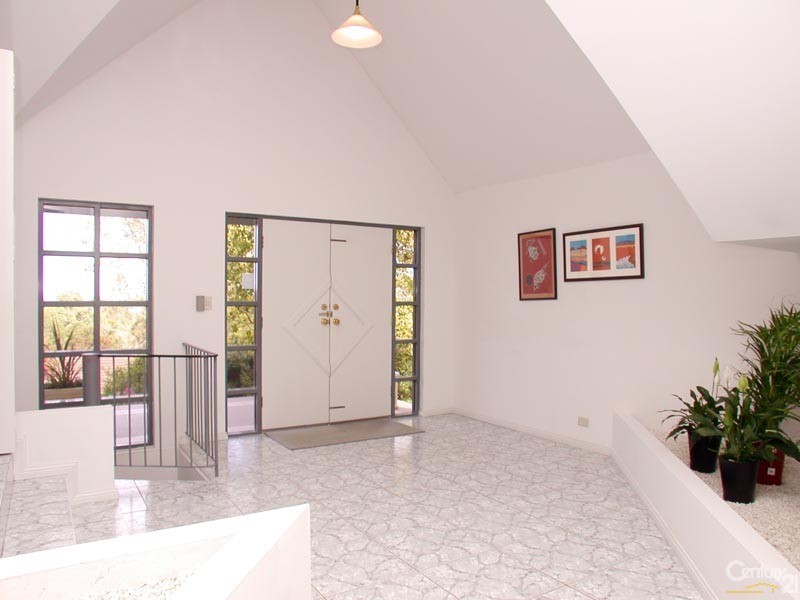 2 Shelter Court, Aberfoyle Park SA 5159