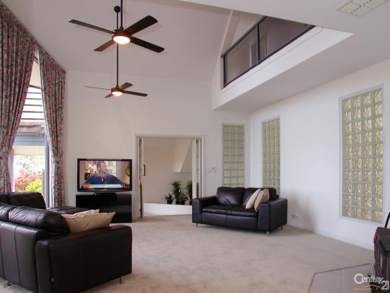 2 Shelter Court, Aberfoyle Park SA 5159