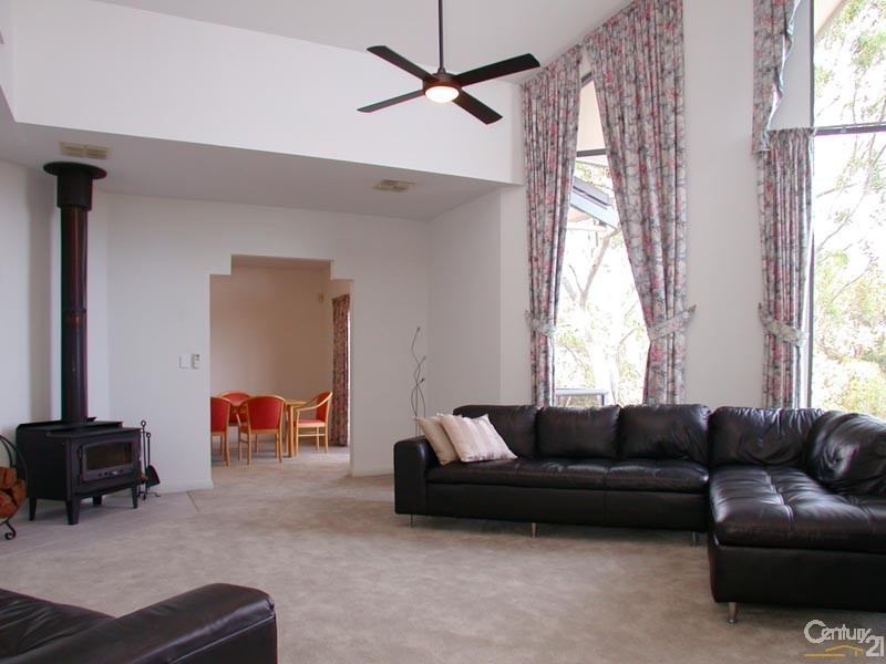 2 Shelter Court, Aberfoyle Park SA 5159