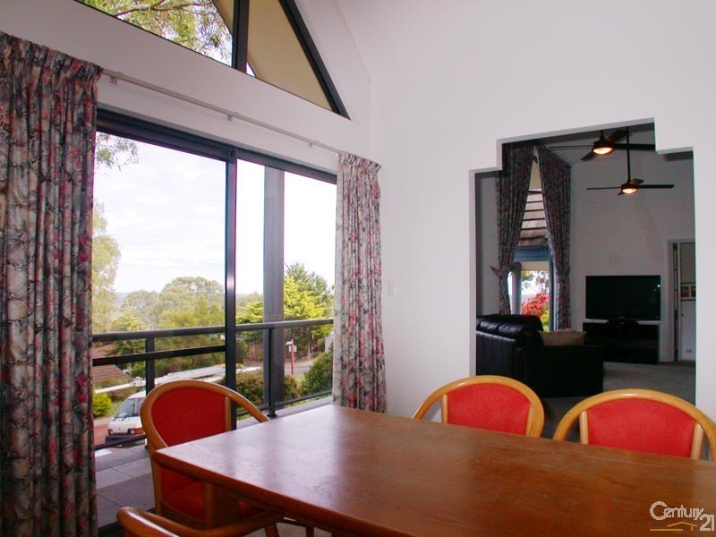 2 Shelter Court, Aberfoyle Park SA 5159