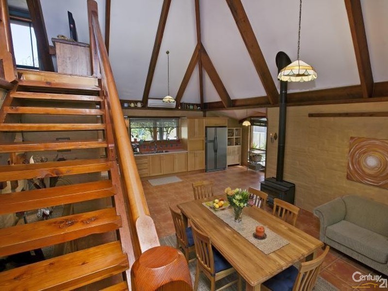 18 Giles Road, Willunga SA 5172