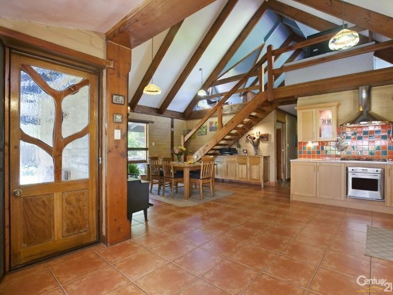 18 Giles Road, Willunga SA 5172