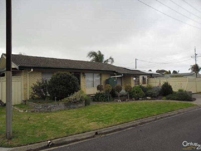 11 Cliff Avenue, Port Noarlunga South SA 5167