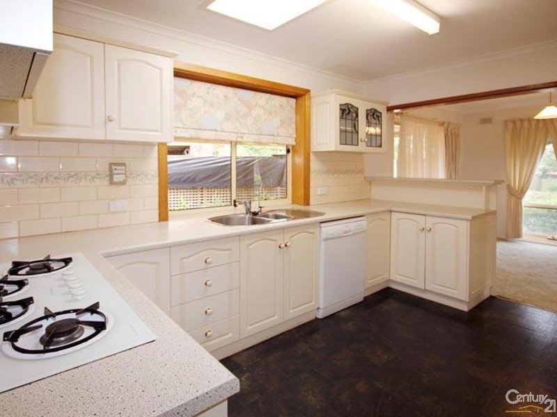 6 Linden Way, Christie Downs SA 5164