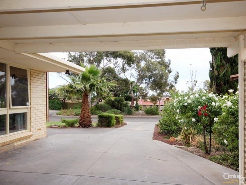 6 Linden Way, Christie Downs SA 5164