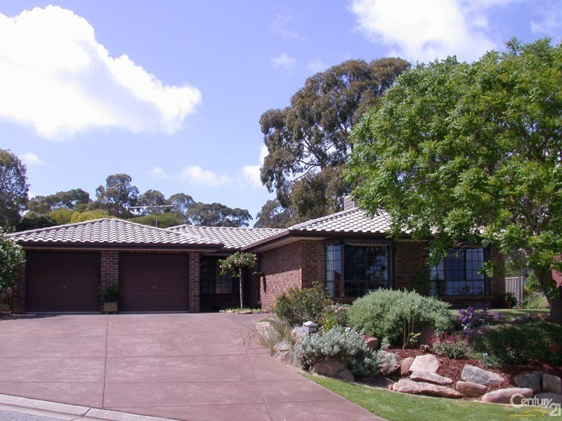 4 Panorama Drive, Aberfoyle Park SA 5159