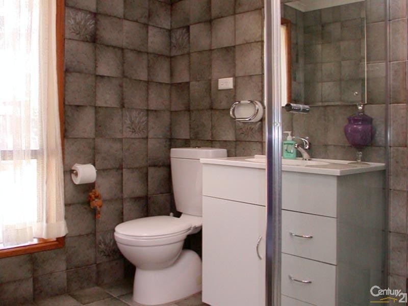 4 Panorama Drive, Aberfoyle Park SA 5159