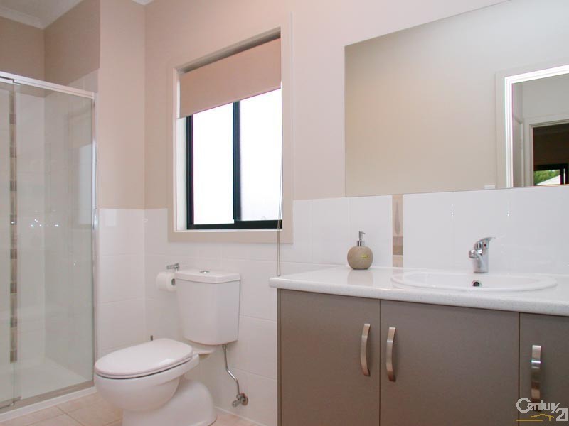 4 Alexander Terrace, Port Noarlunga SA 5167