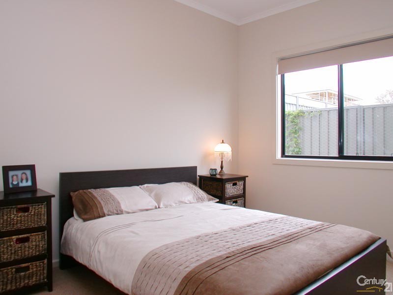 4 Alexander Terrace, Port Noarlunga SA 5167