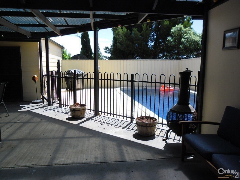 3 Best Close, Woodcroft SA 5162