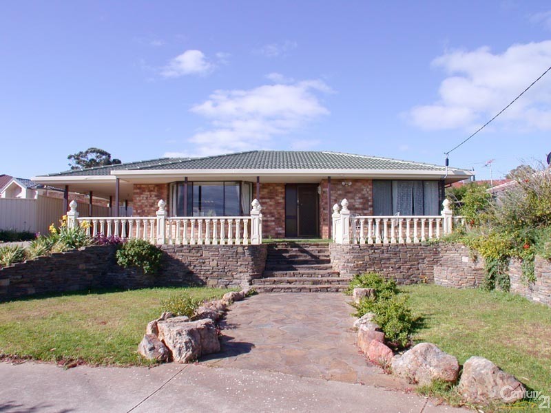 2 Wellesley Street, Huntfield Heights SA 5163