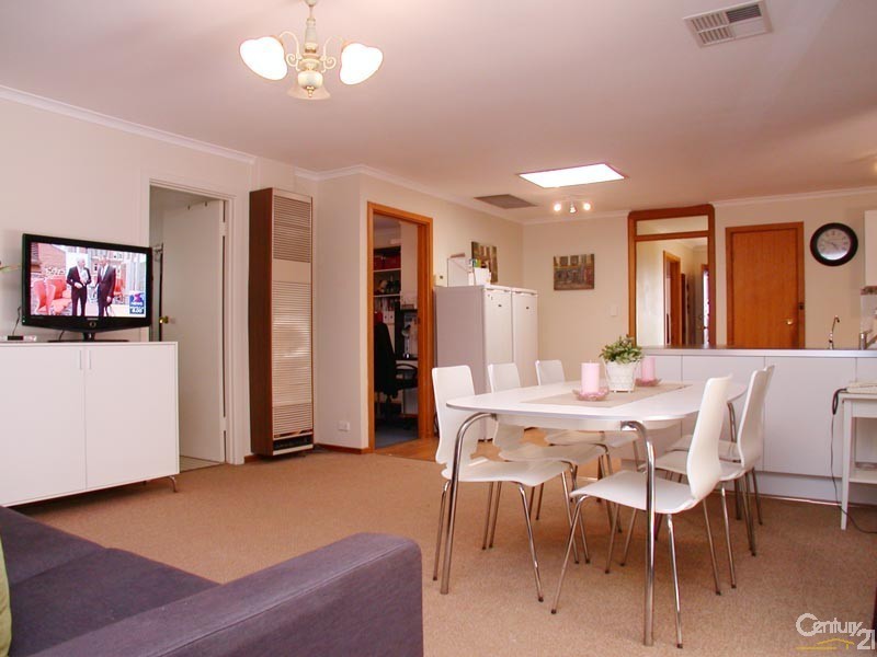 2 Wellesley Street, Huntfield Heights SA 5163