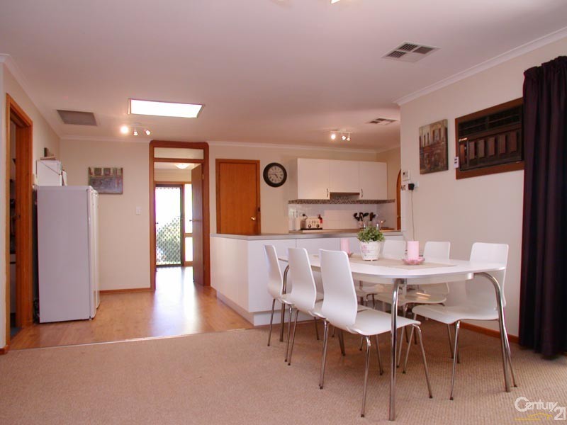 2 Wellesley Street, Huntfield Heights SA 5163