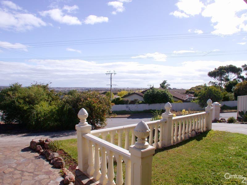 2 Wellesley Street, Huntfield Heights SA 5163