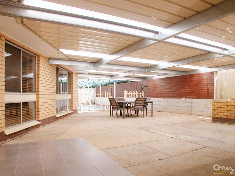 61 Arnold Drive, Hackham SA 5163