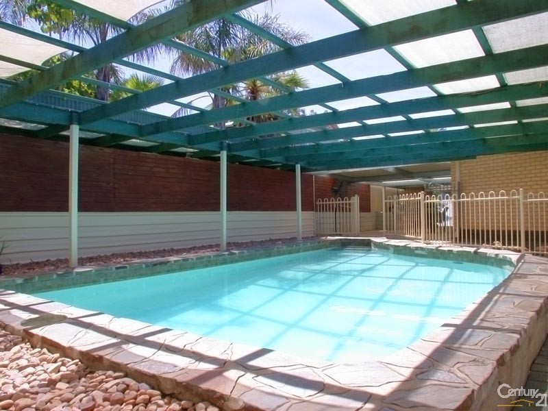 61 Arnold Drive, Hackham SA 5163