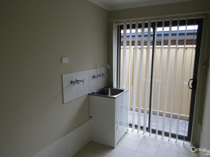 9 Orleans Avenue, Seaford Meadows SA 5169