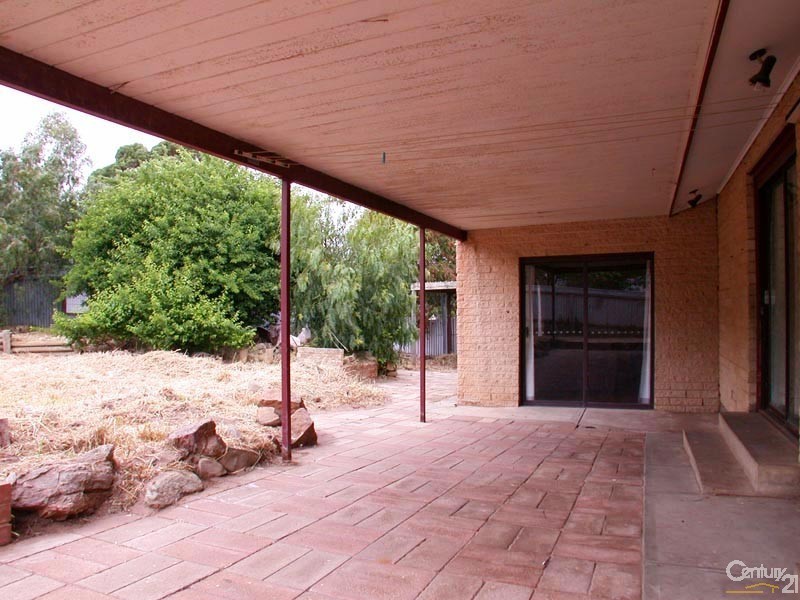 23 Flinders Crescent, Hackham SA 5163