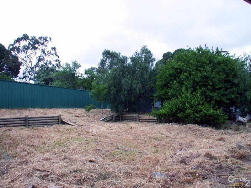 23 Flinders Crescent, Hackham SA 5163