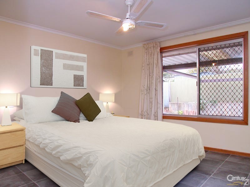 35 Nicolle Drive, Morphett Vale SA 5162