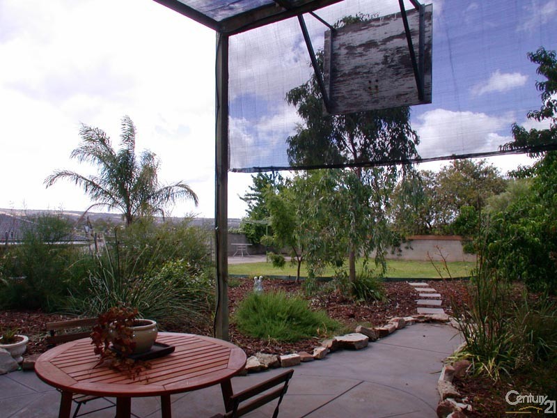 76 Teusner Drive, Morphett Vale SA 5162