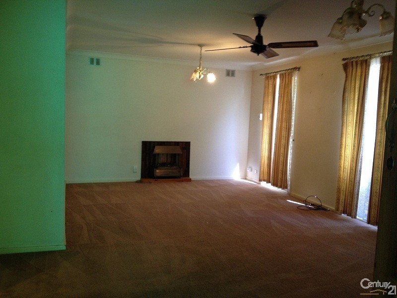 34 Arnold Drive, Hackham SA 5163