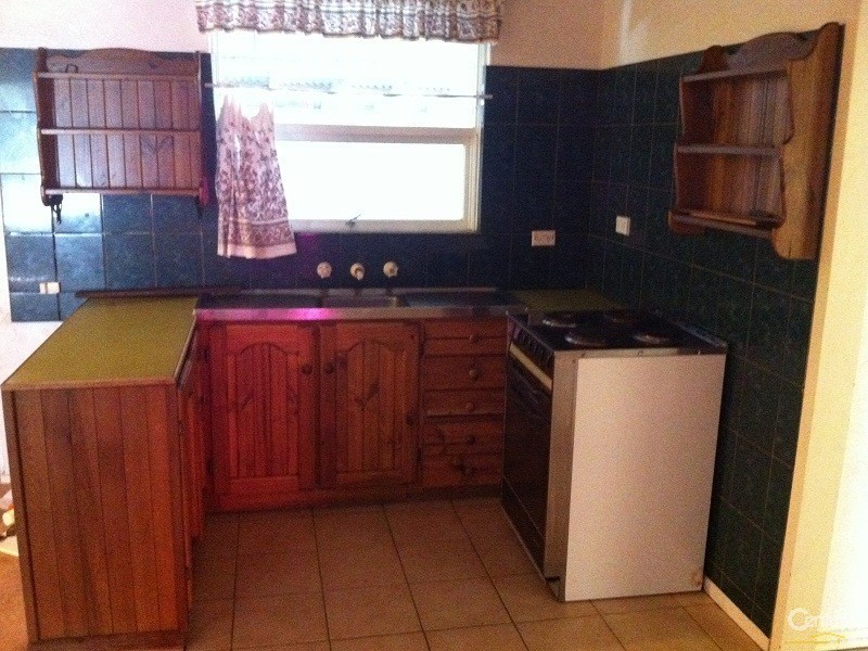 34 Arnold Drive, Hackham SA 5163