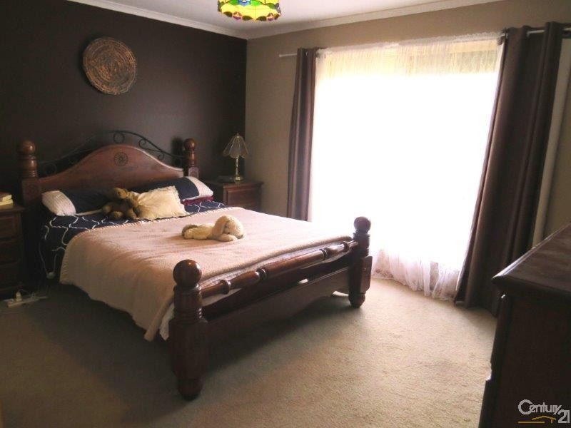 11 Joseph Way, Woodcroft SA 5162