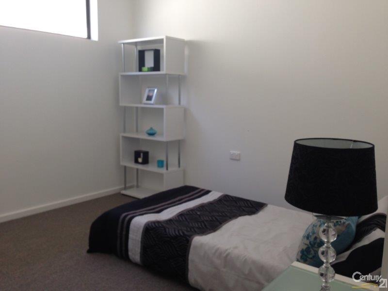 8/2 Grey Box Avenue, Noarlunga Centre SA 5168