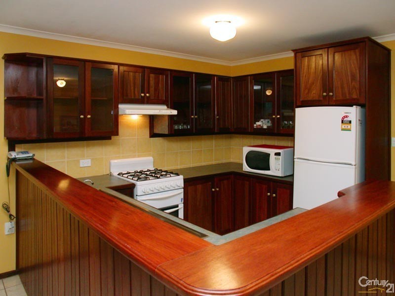 9 Parkes Avenue, Woodcroft SA 5162