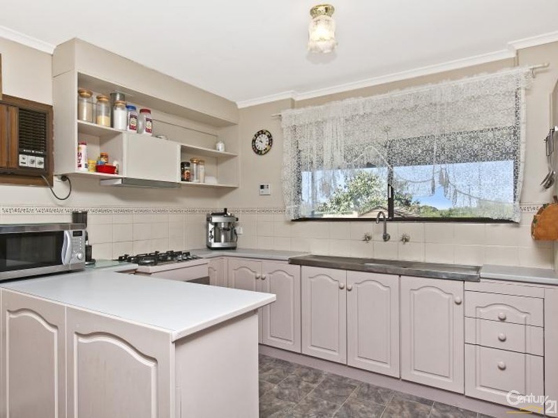 23 Capeview Crescent, Hackham SA 5163